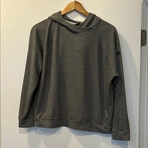 Women’s lightweight hoodie